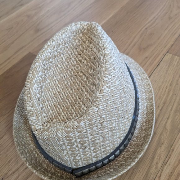 NEW*** Tan Straw Fedora with Studded Belt - Picture 3 of 4
